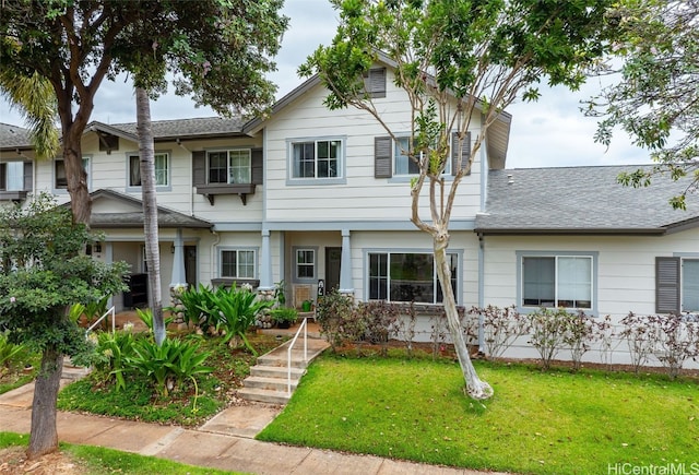 view of front of house with a front yard