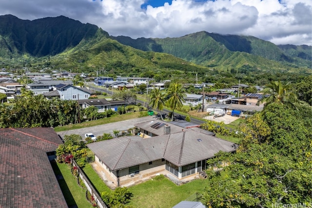 bird's eye view with a mountain view