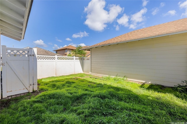 91-1019 Hiluhilu St, Kapolei, HI 96707 - view of yard with a gate