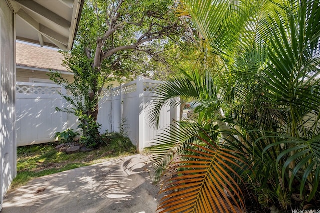 91-1019 Hiluhilu St, Kapolei, HI 96707 - view of patio featuring fence