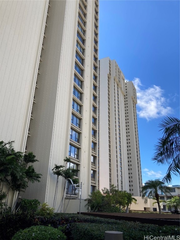 Listing photo 2 for 1600 Ala Moana Blvd Unit 1804, Honolulu HI 96815