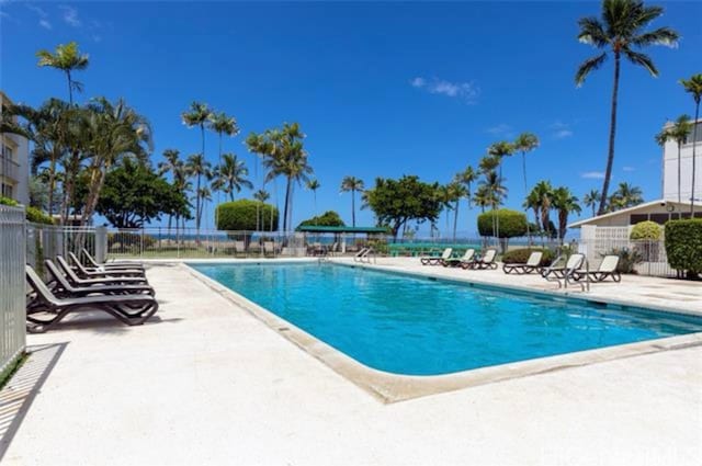 view of swimming pool featuring a patio