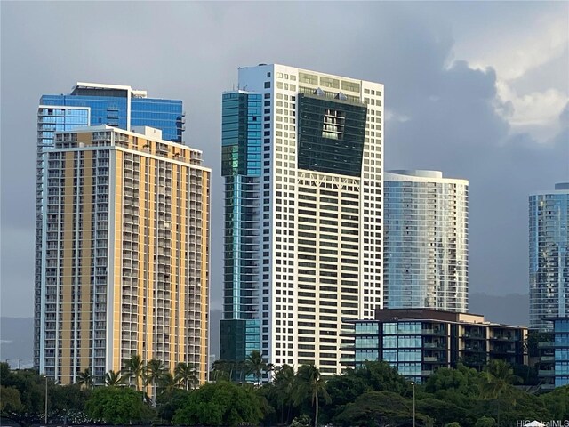 88 Piikoi St Unit 1405, Honolulu, HI 96814 - view of building exterior with a city view