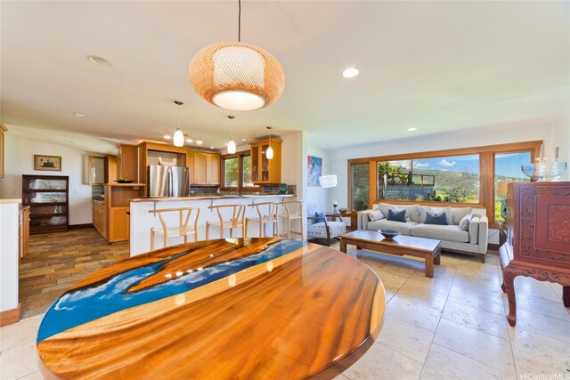 48-5528 Honokaa Waipio Rd, Honokaa, HI 96727 - dining space with a healthy amount of sunlight and recessed lighting