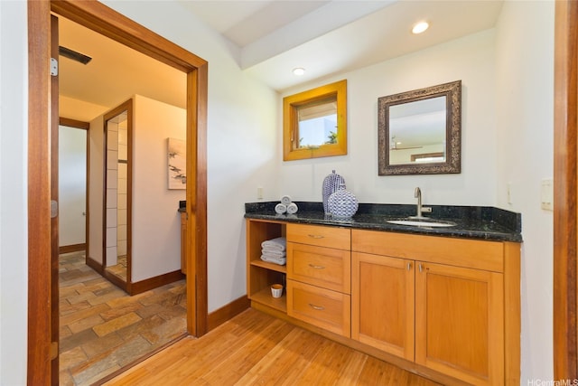 48-5528 Honokaa Waipio Rd, Honokaa, HI 96727 - bathroom featuring baseboards, recessed lighting, wood finished floors, and vanity