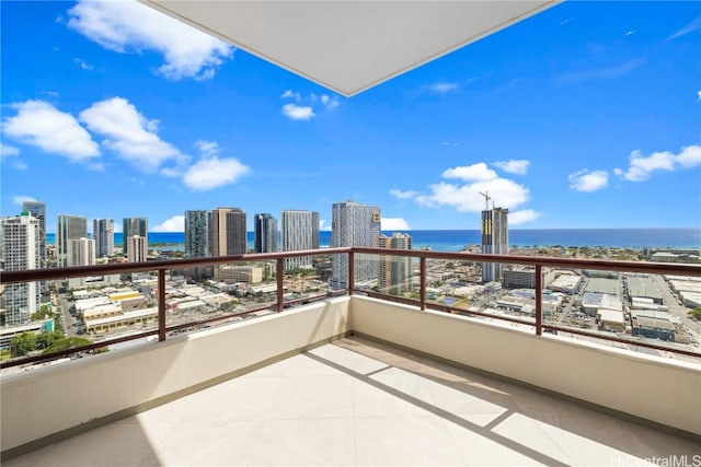 Listing photo 2 for 725 Kapiolani Blvd Unit 3102, Honolulu HI 96813