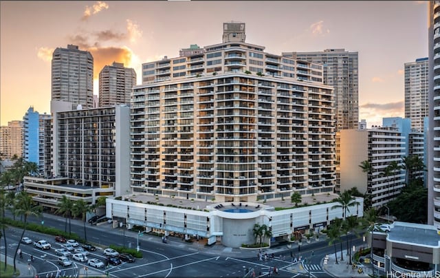 Listing photo 2 for 1860 Ala Moana Blvd Unit 1208, Honolulu HI 96815