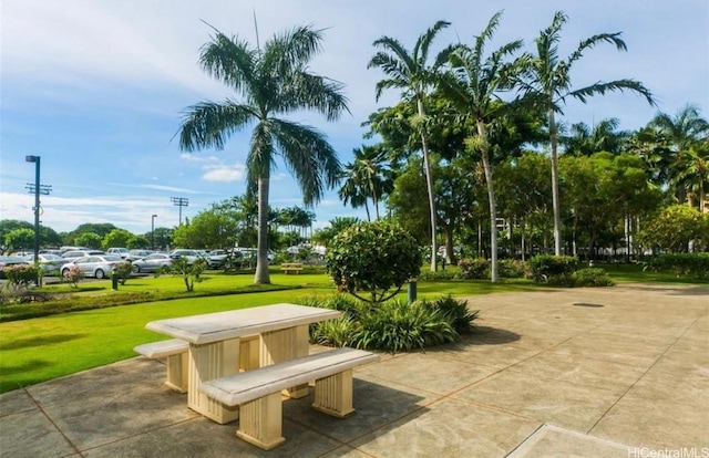 94-302 Paiwa St Unit 507, Waipahu, HI 96797 - surrounding community featuring a yard