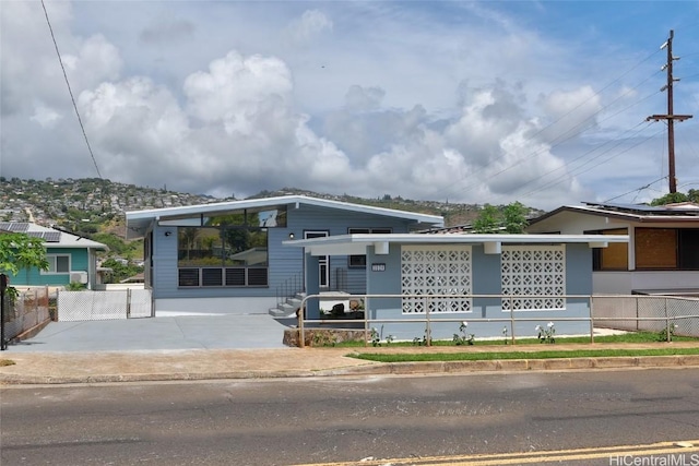 view of front of home