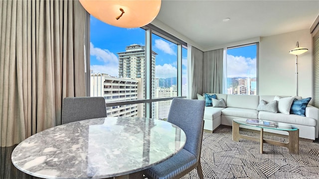 383 Kalaimoku St Unit E2001, Honolulu, HI 96815 - sunroom featuring a city view