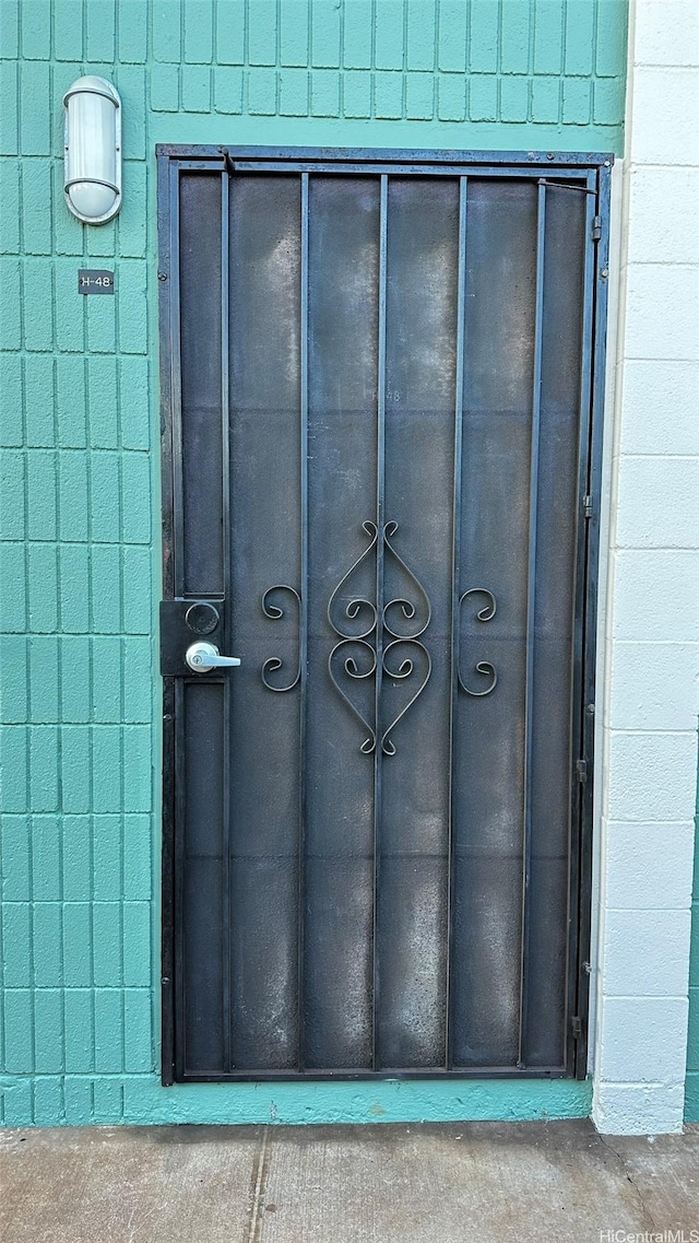 4280 Salt Lake Blvd Unit H11, Honolulu, HI 96818 - view of doorway to property