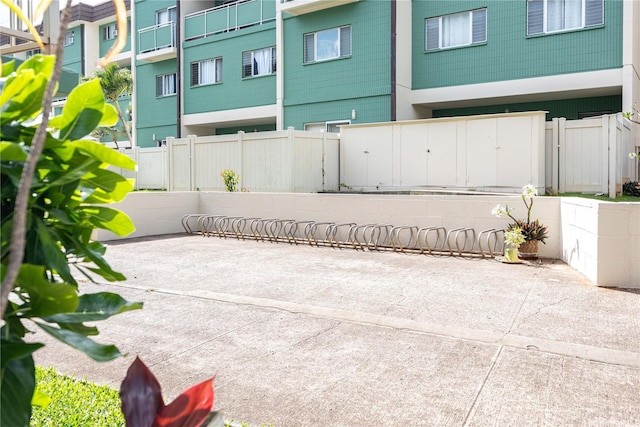 4280 Salt Lake Blvd Unit H11, Honolulu, HI 96818 - view of patio