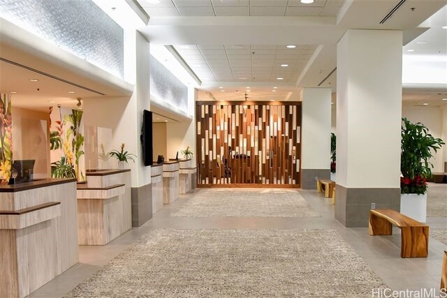 410 Atkinson Dr Unit 932, Honolulu, HI 96814 - reception featuring recessed lighting and a paneled ceiling