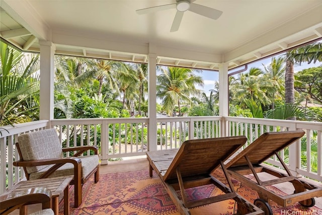 sunroom / solarium with ceiling fan