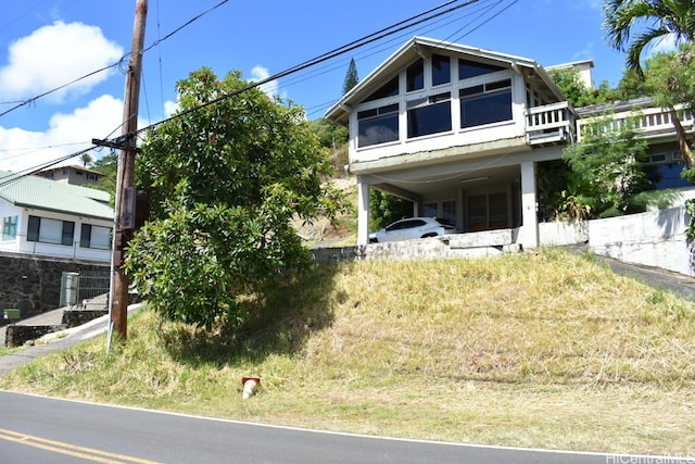 view of front facade