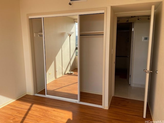 2499 Kapiolani Blvd Unit 3001, Honolulu, HI 96826 - closet with visible vents