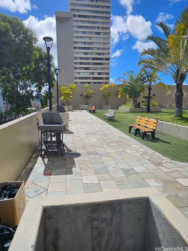 2499 Kapiolani Blvd Unit 3001, Honolulu, HI 96826 - view of patio / terrace