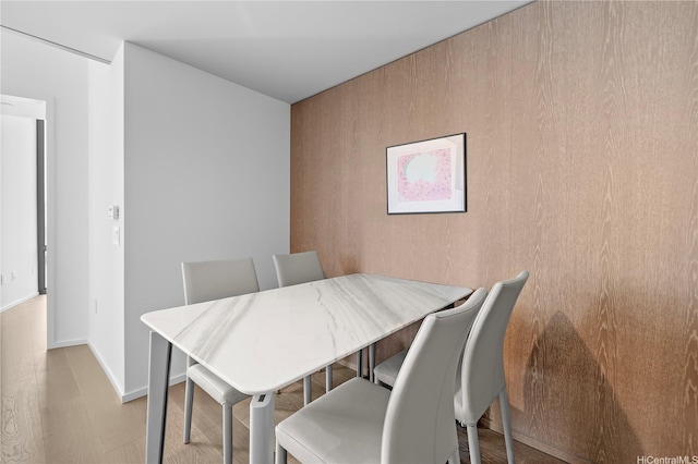 1000 Auahi St Unit 4106, Honolulu, HI 96814 - dining space with baseboards
