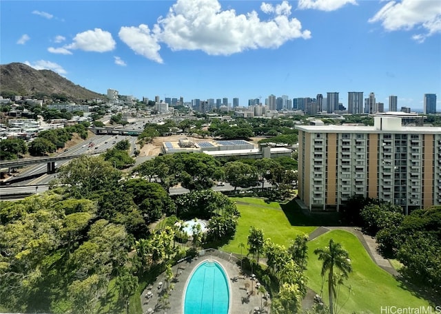 bird's eye view featuring a mountain view