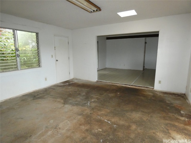 unfurnished bedroom featuring a closet