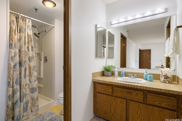 98-501 Koauka Loop Unit A603, Aiea, HI 96701 - bathroom with toilet, a shower with curtain, and vanity