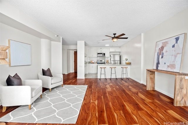 Listing photo 2 for 60 N Beretania St Unit 2403, Honolulu HI 96817