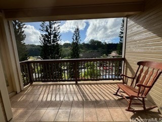 Listing photo 2 for 95-968 Wikao St Unit H202, Mililani HI 96789