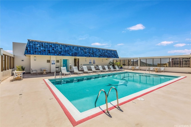 400 Hobron Ln Unit 3101, Honolulu, HI 96815 - community pool featuring a patio area
