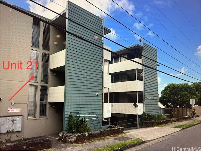 view of building exterior