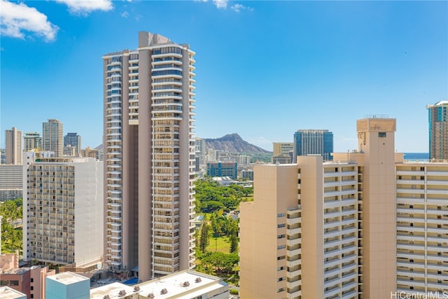 city view featuring a mountain view