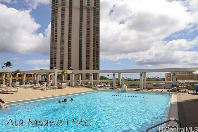 410 Atkinson Dr Unit 922, Honolulu, HI 96814 - community pool featuring a patio area