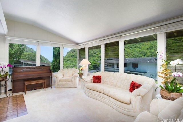 2630 Waiomao Rd, Honolulu, HI 96816 - sunroom / solarium featuring lofted ceiling