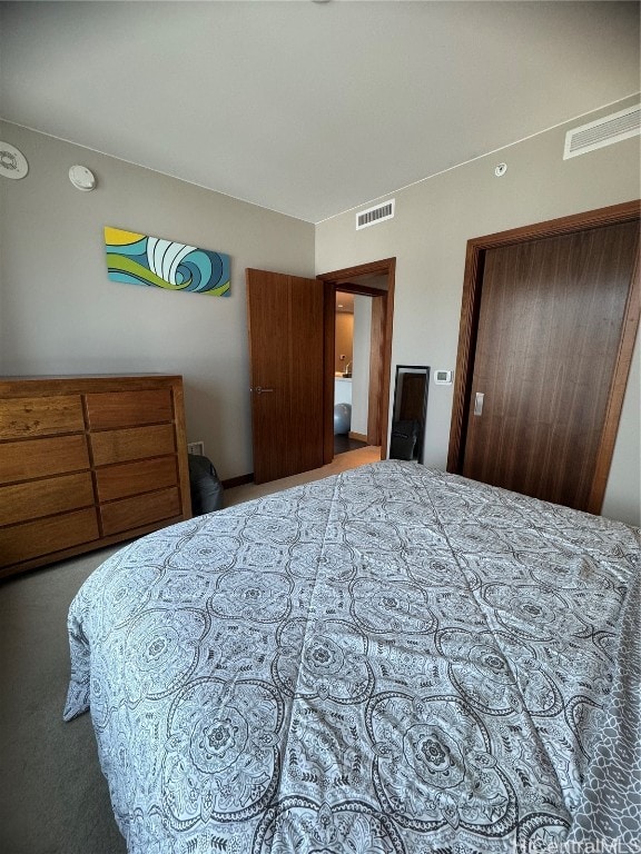 bedroom featuring carpet floors