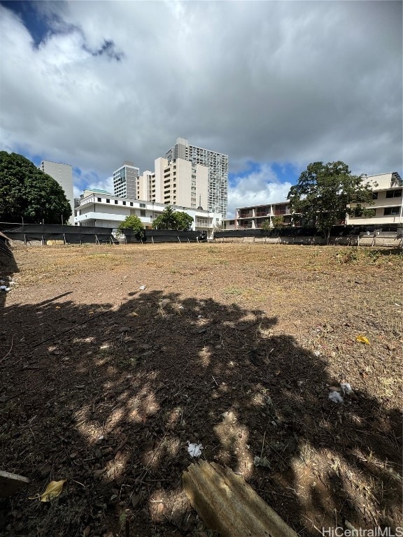 Listing photo 3 for 1632 Young St, Honolulu HI 96826