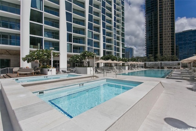 view of swimming pool