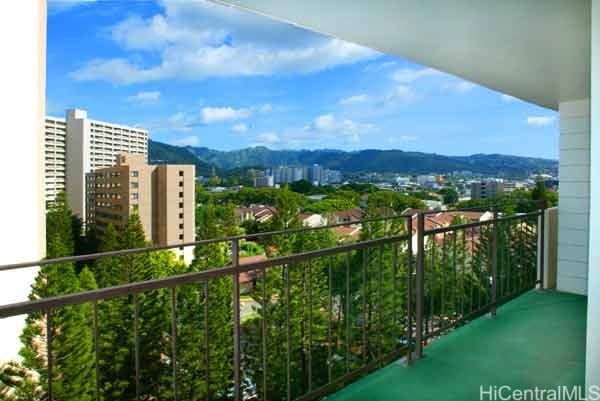 balcony featuring a mountain view