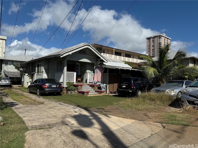 view of front of home with covered porch