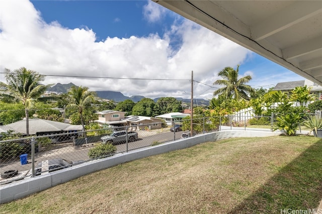 view of yard with a mountain view