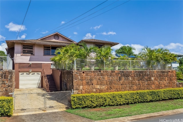 view of front of house featuring a garage