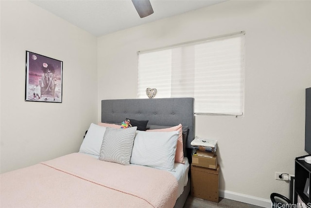 bedroom with ceiling fan