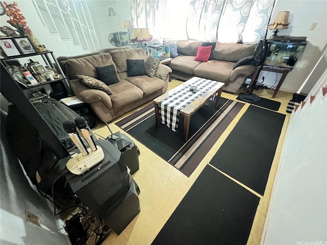 91-593 Kuilioloa Pl Unit Y2, Ewa Beach, HI 96706 - view of living room