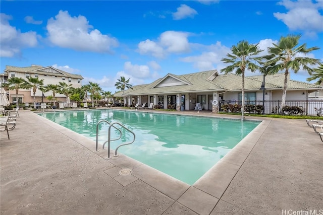 view of swimming pool featuring a patio