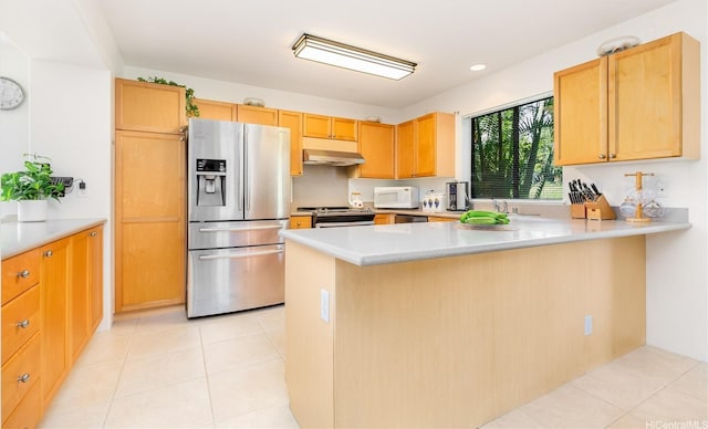 95-1044 Meapa St, Mililani, HI 96789 - kitchen featuring stainless steel appliances, under cabinet range hood, a peninsula, light countertops, and light tile patterned flooring