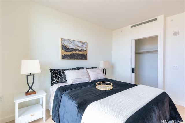 bedroom featuring a closet