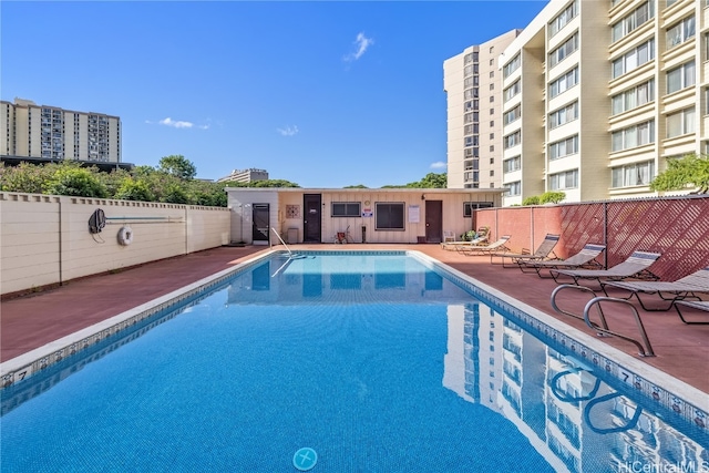 view of swimming pool