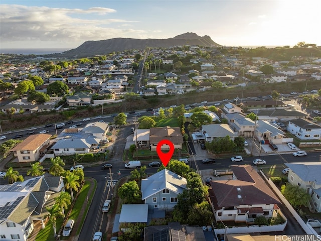 bird's eye view featuring a mountain view