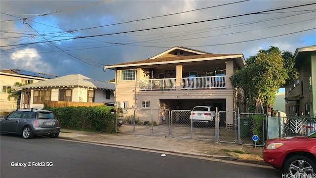 view of front facade with a balcony