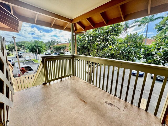 91-1101 Namahoe St Unit 3G, Kapolei, HI 96707 - view of wooden deck