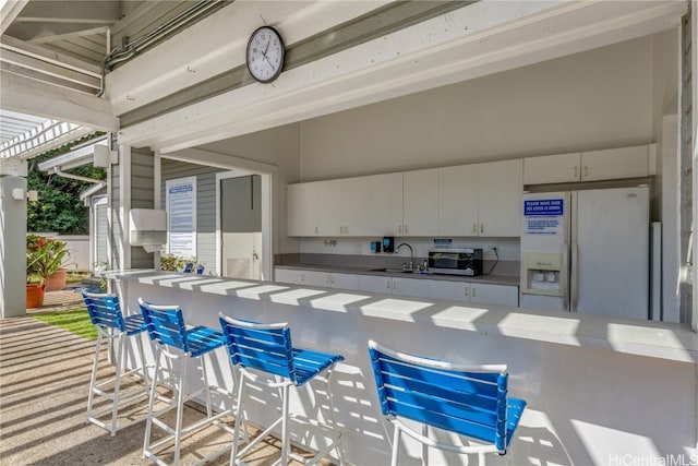 exterior space featuring a wet bar