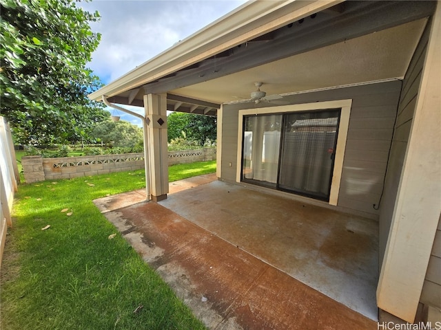 view of patio with ceiling fan